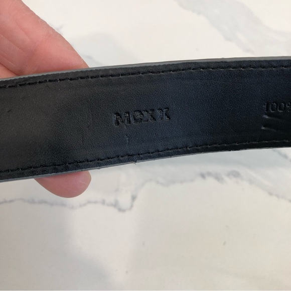 Trendy Patent and Chunky Chain Belt - Picture 12 of 12